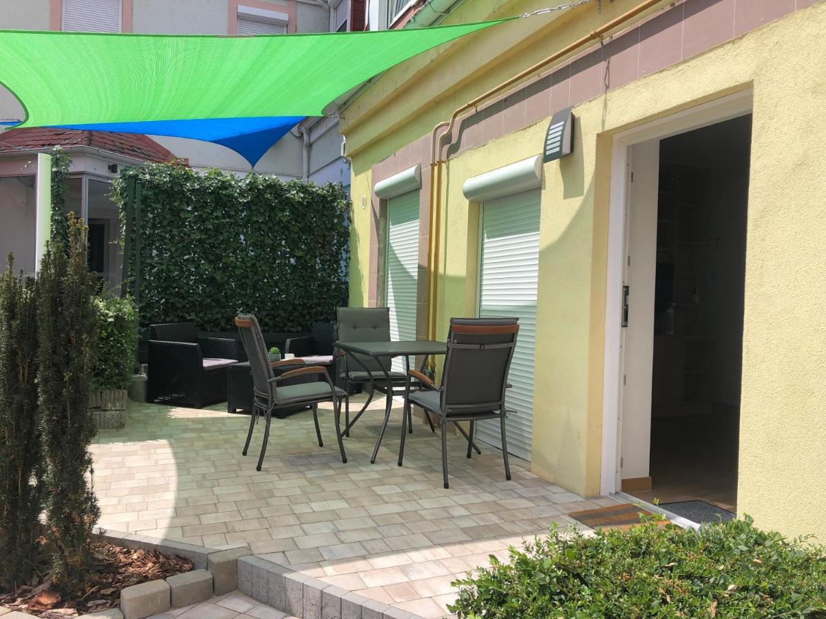 La Bella Centrum Apartmanok Piros/Sarga เฮวิซ ภายนอก รูปภาพ